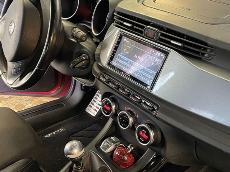 autoradio alfa romeo