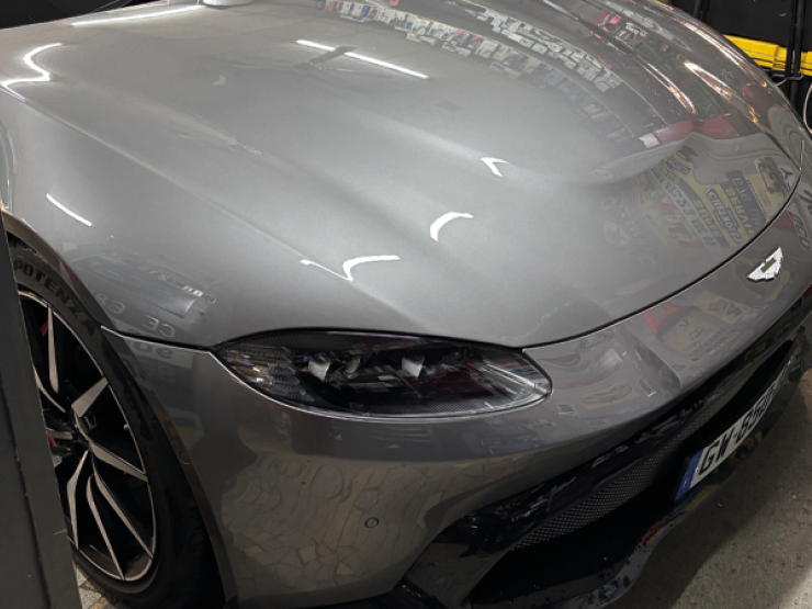 aston martin vantage