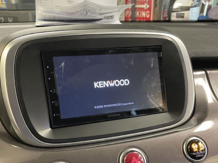 fiat 500x apple CarPlay