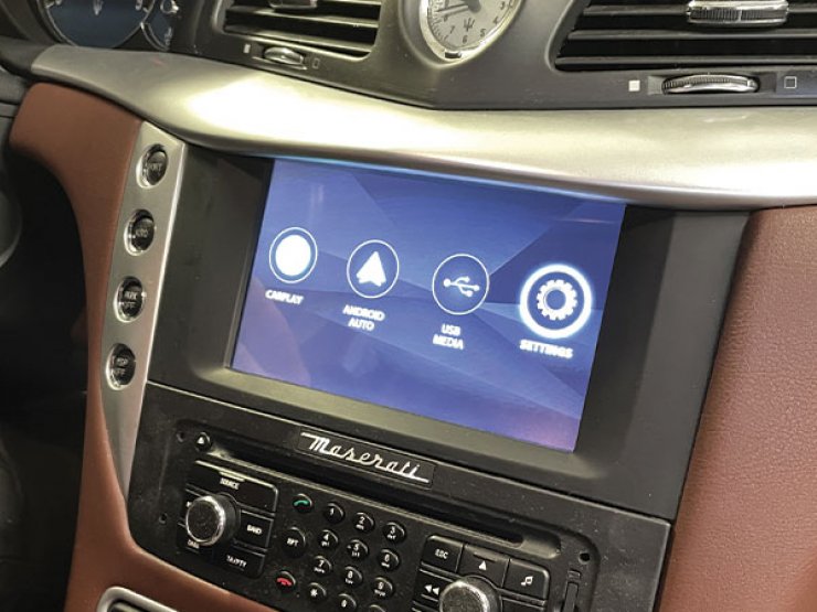 Maserati granturimso apple CarPlay