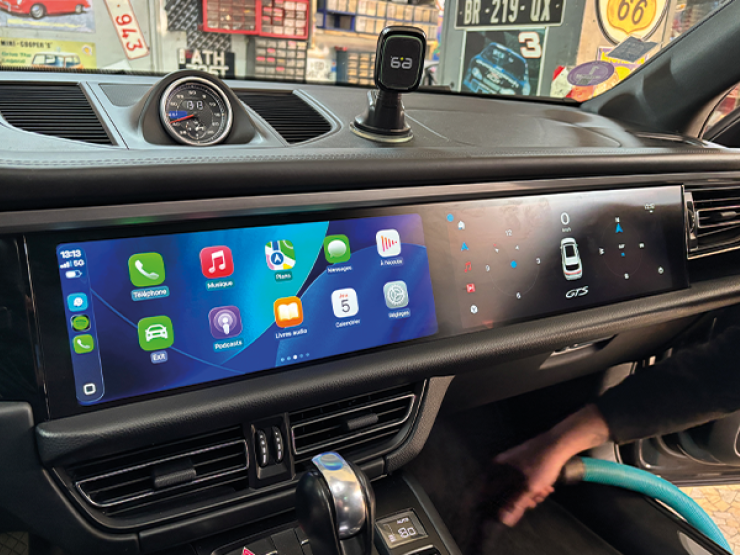 écran CarPlay Porsche Macan