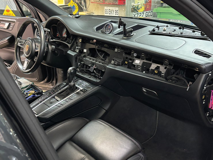 écran CarPlay Porsche Macan