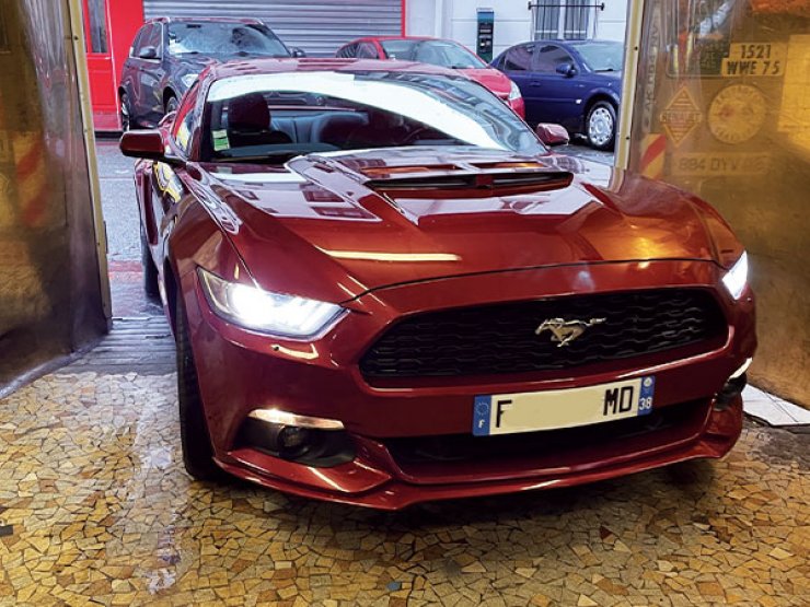 Mustang apple CarPlay