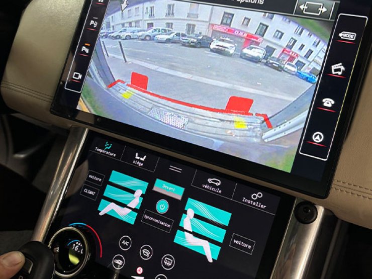 CarPlay range rover