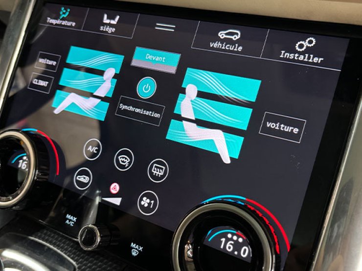 CarPlay range rover